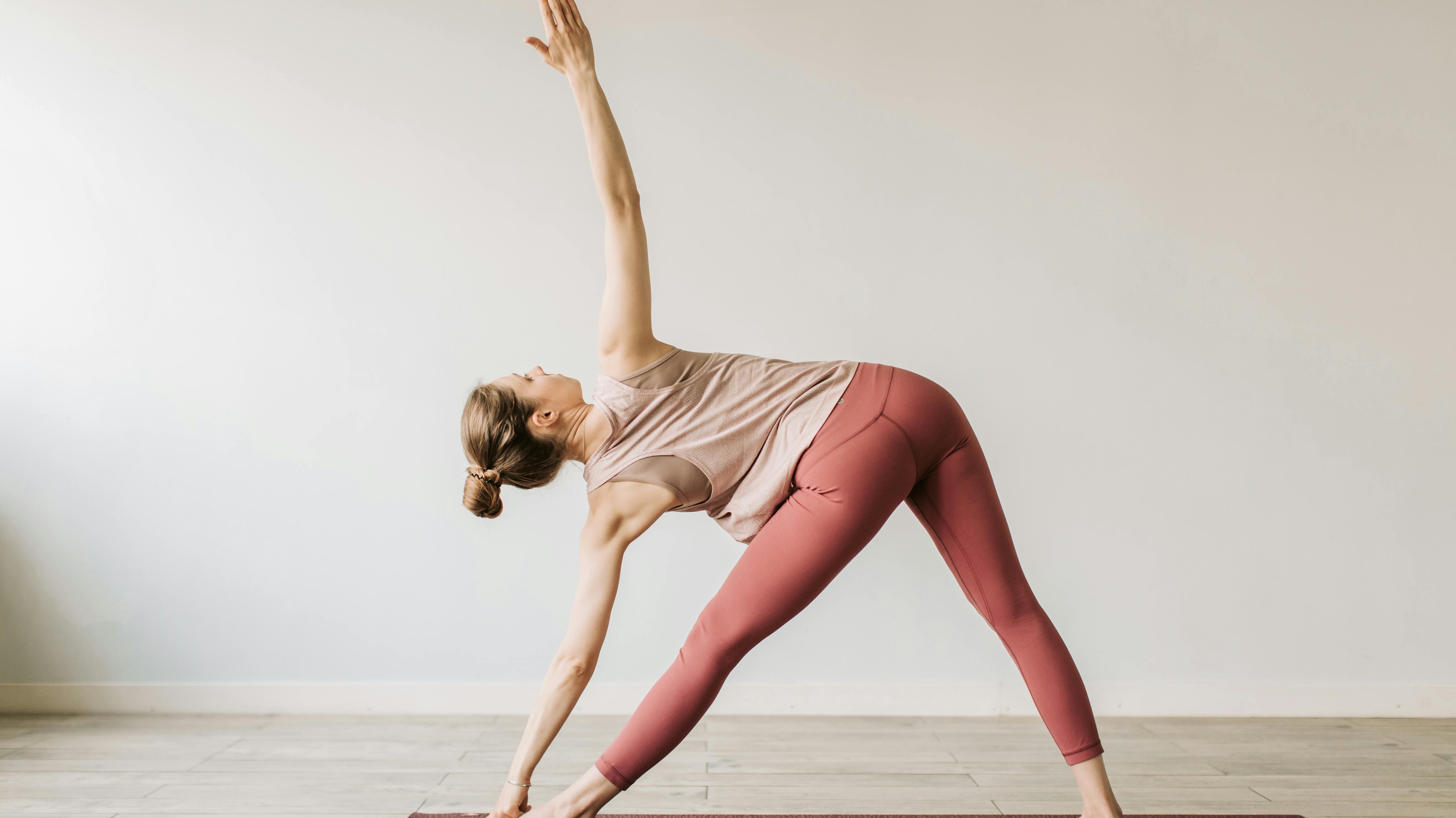 Creatina para mujeres: el Ingrediente que está Cambiando la Forma de Cuidar la Fuerza y la Salud Femenina.