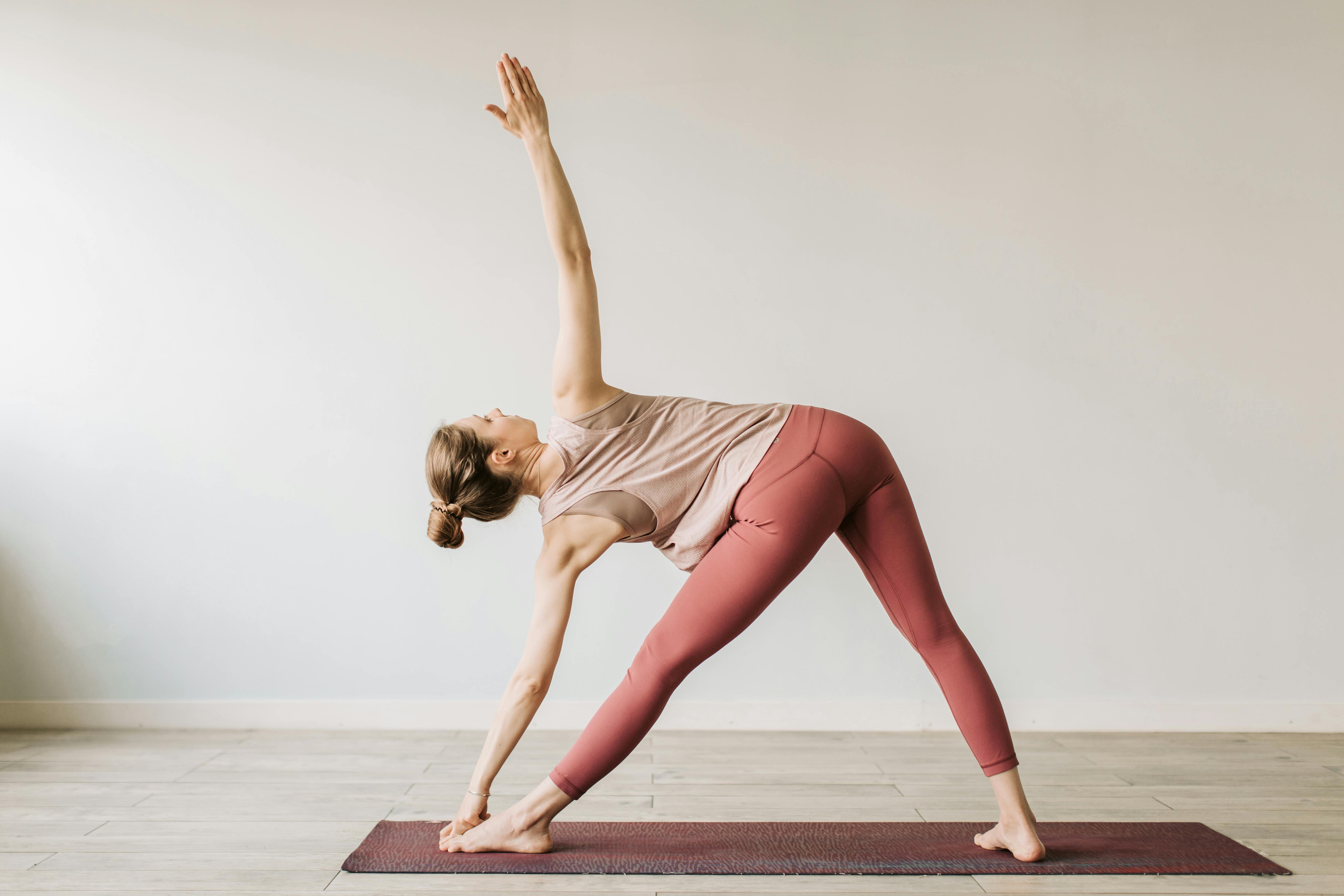 Creatina para mujeres: el Ingrediente que está Cambiando la Forma de Cuidar la Fuerza y la Salud Femenina.
